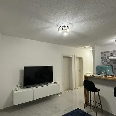 Koko Rogoznica (Sibenik-Knin)